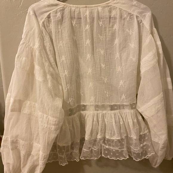 Free People nostalgic feels blouse - Picture 2 of 3